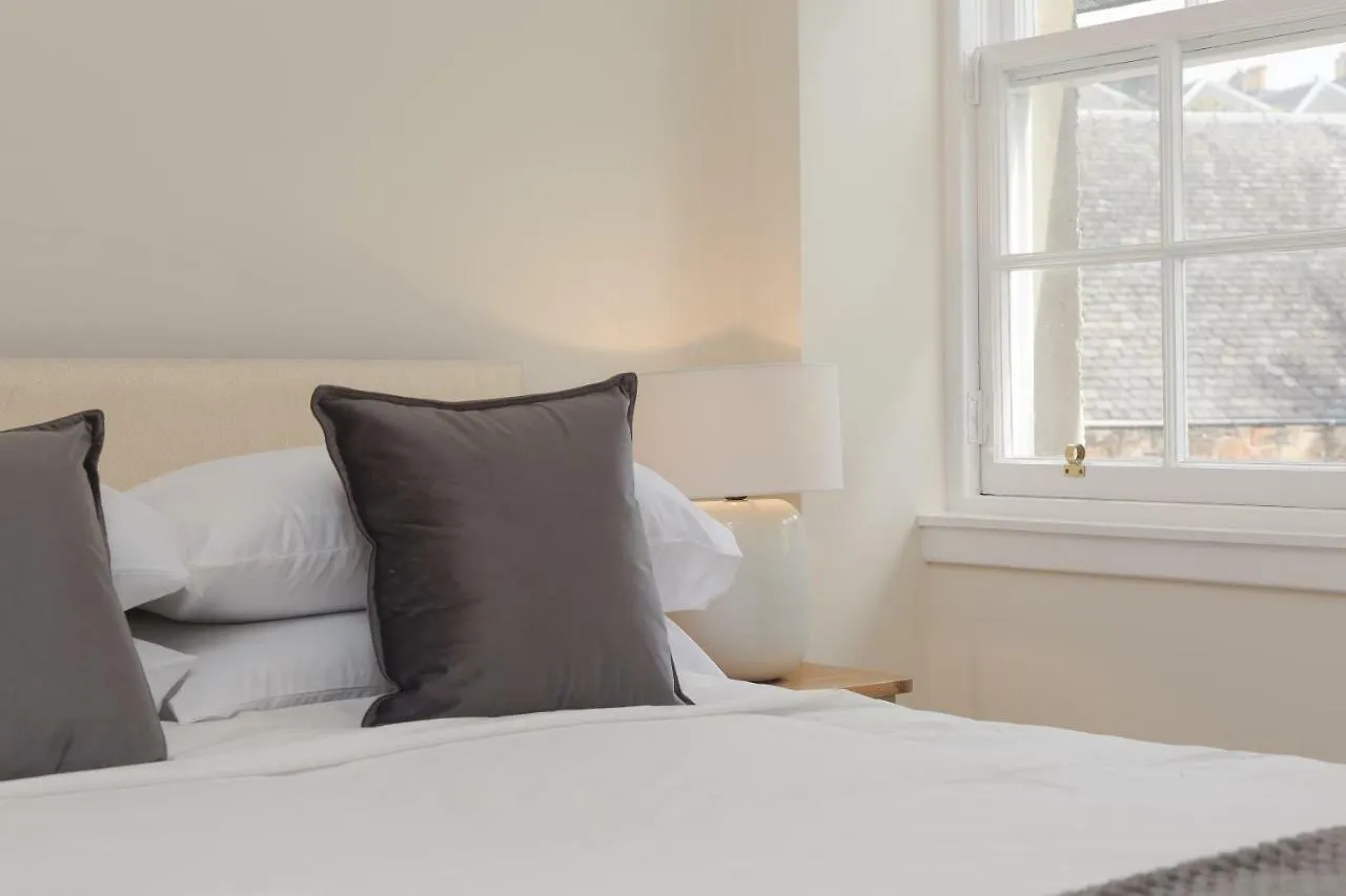 Historic Dean Village Edinburgh Apartment